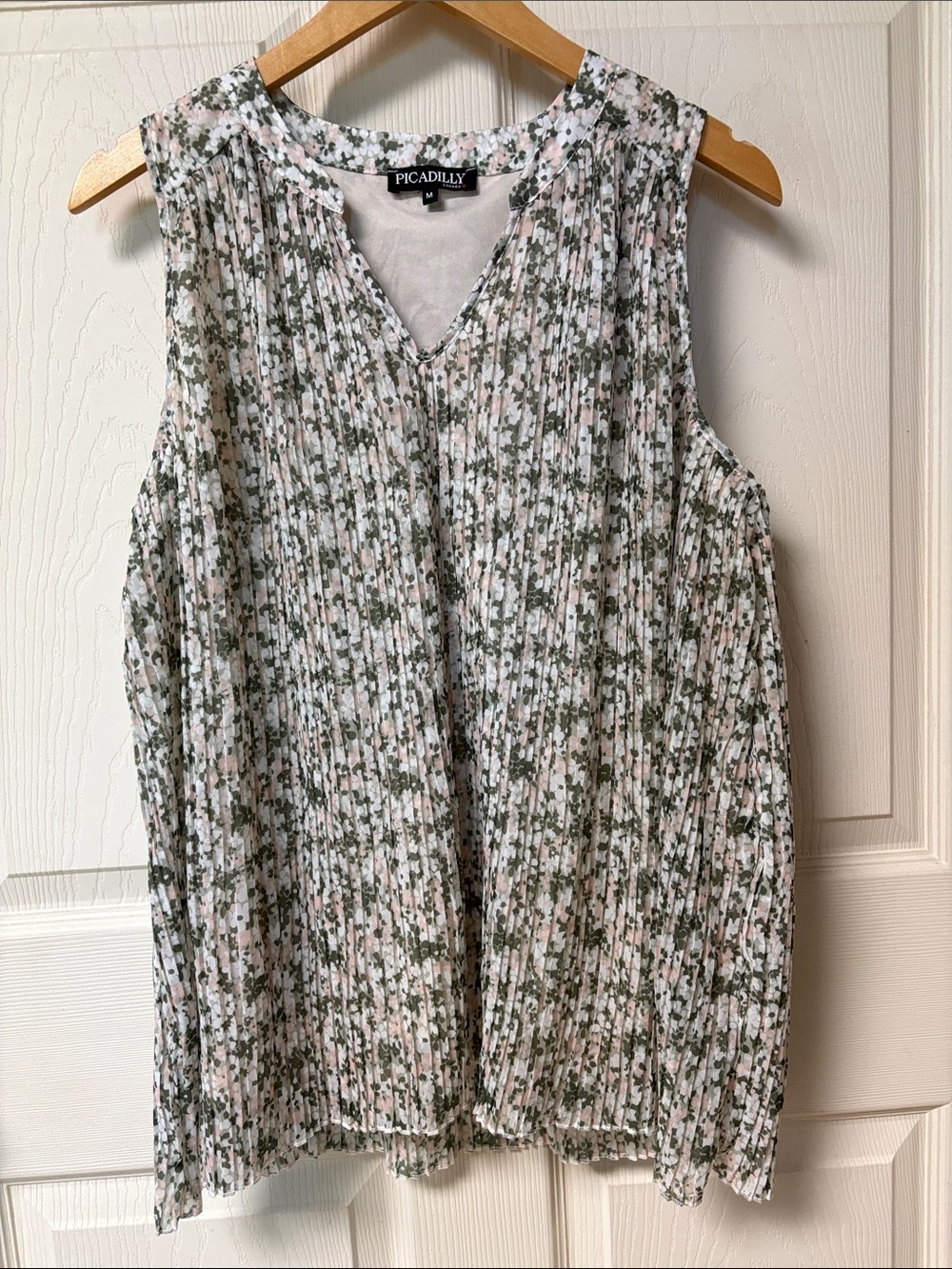 Picadilly - Sleeveless Pleated Floral Top - Cream